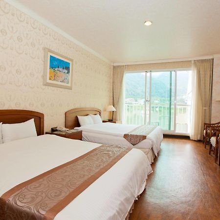 Lakeside Resort Nantou Exterior photo