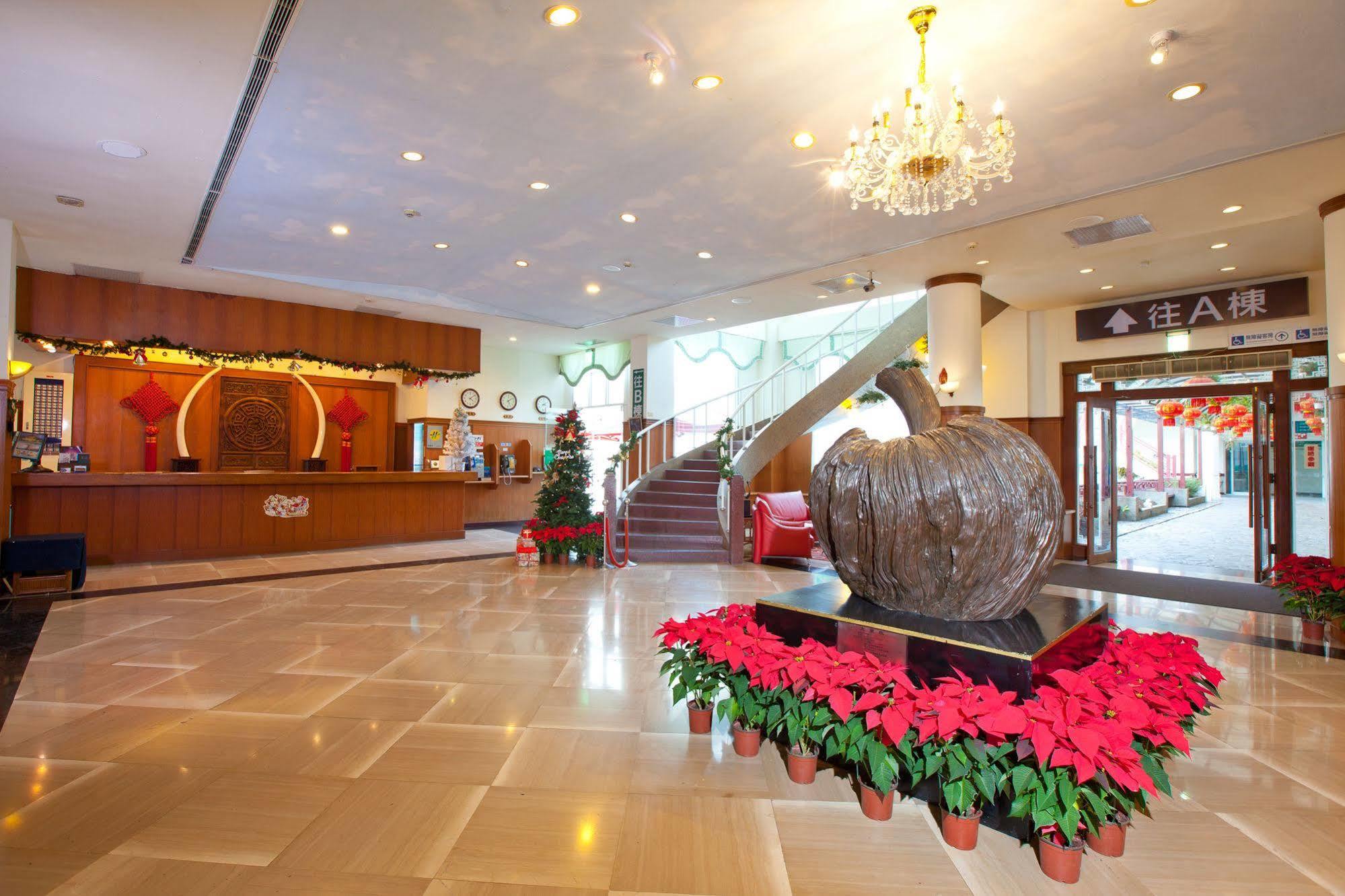Lakeside Resort Nantou Exterior photo