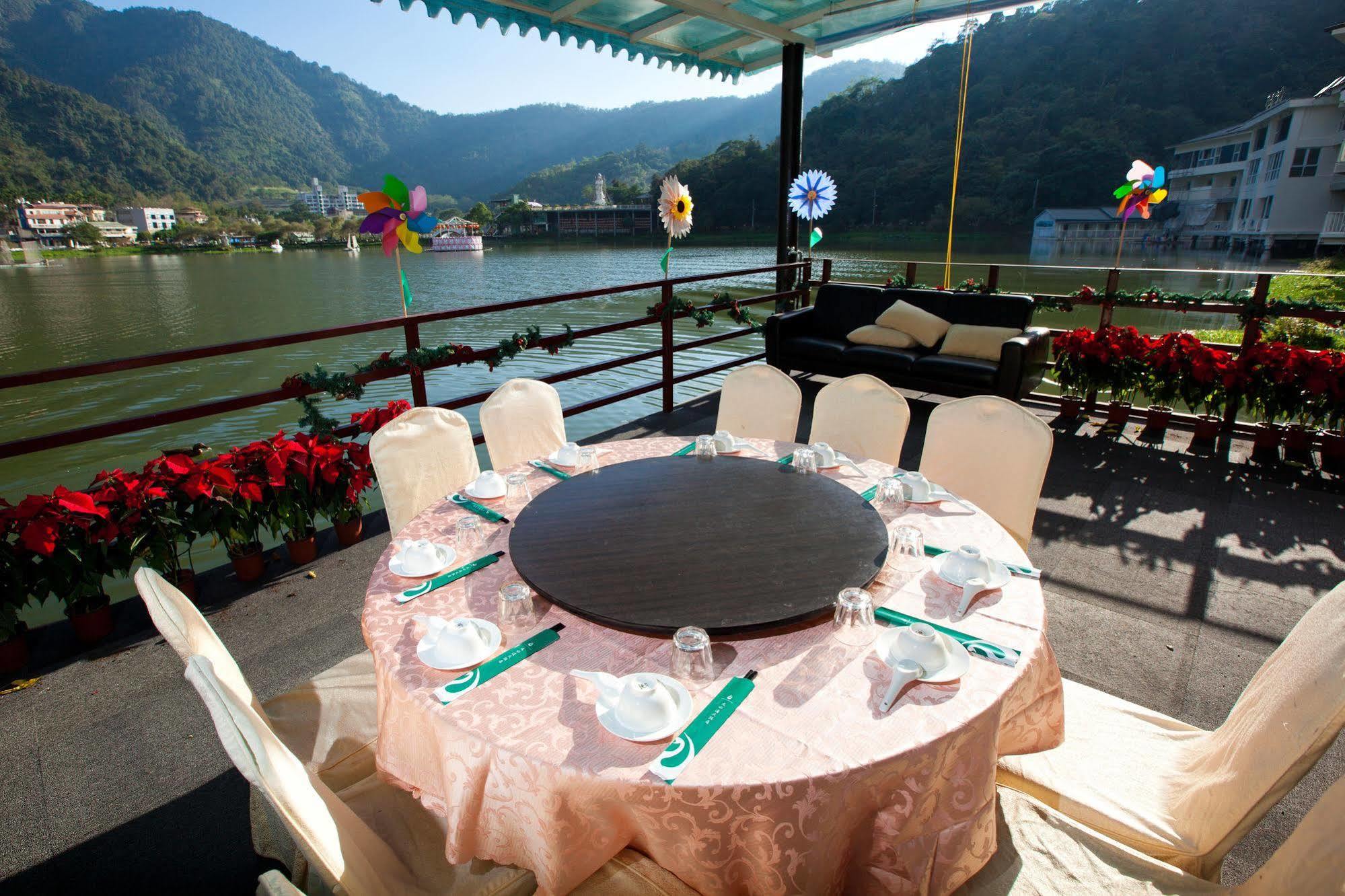 Lakeside Resort Nantou Exterior photo