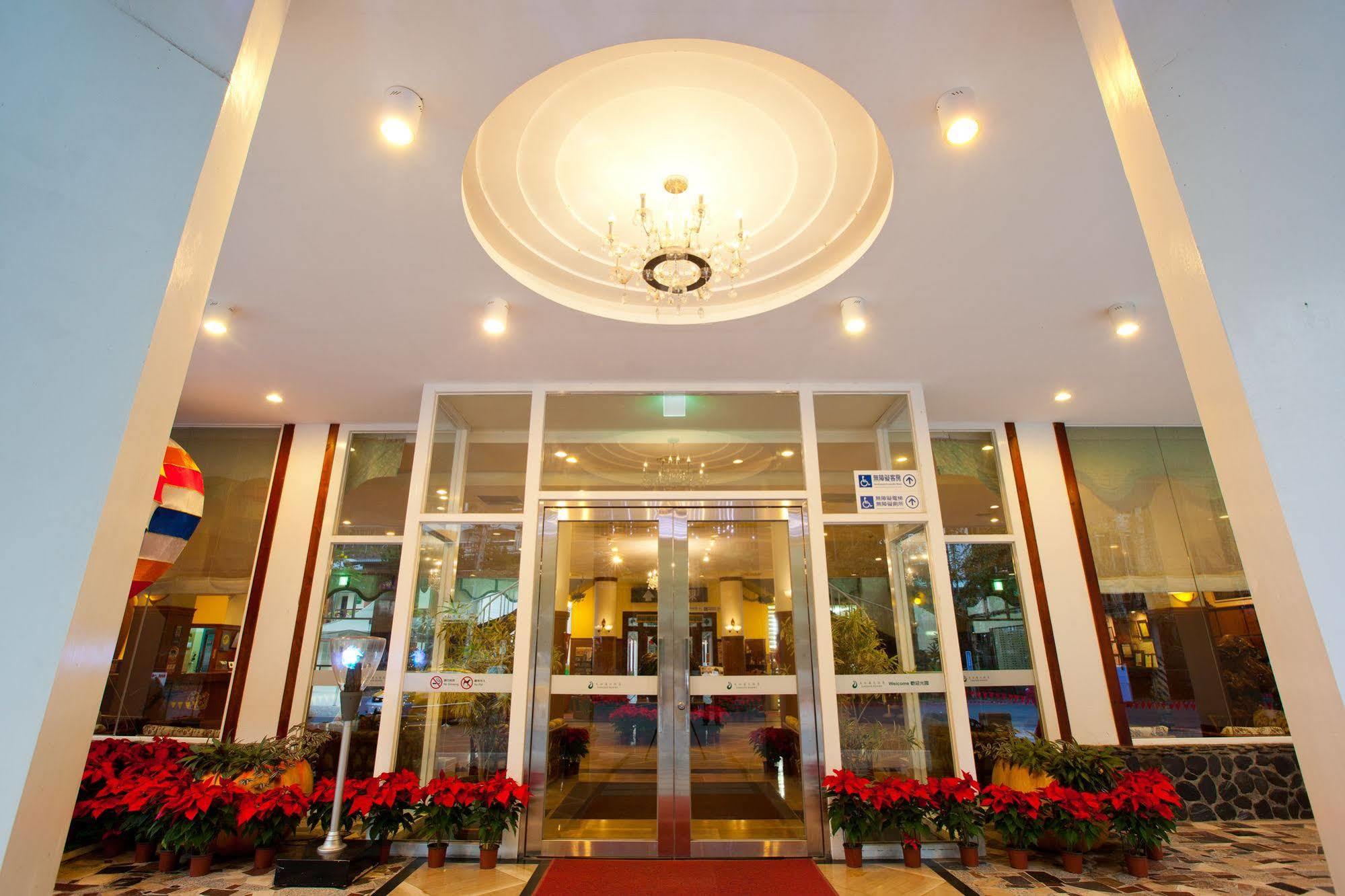 Lakeside Resort Nantou Exterior photo